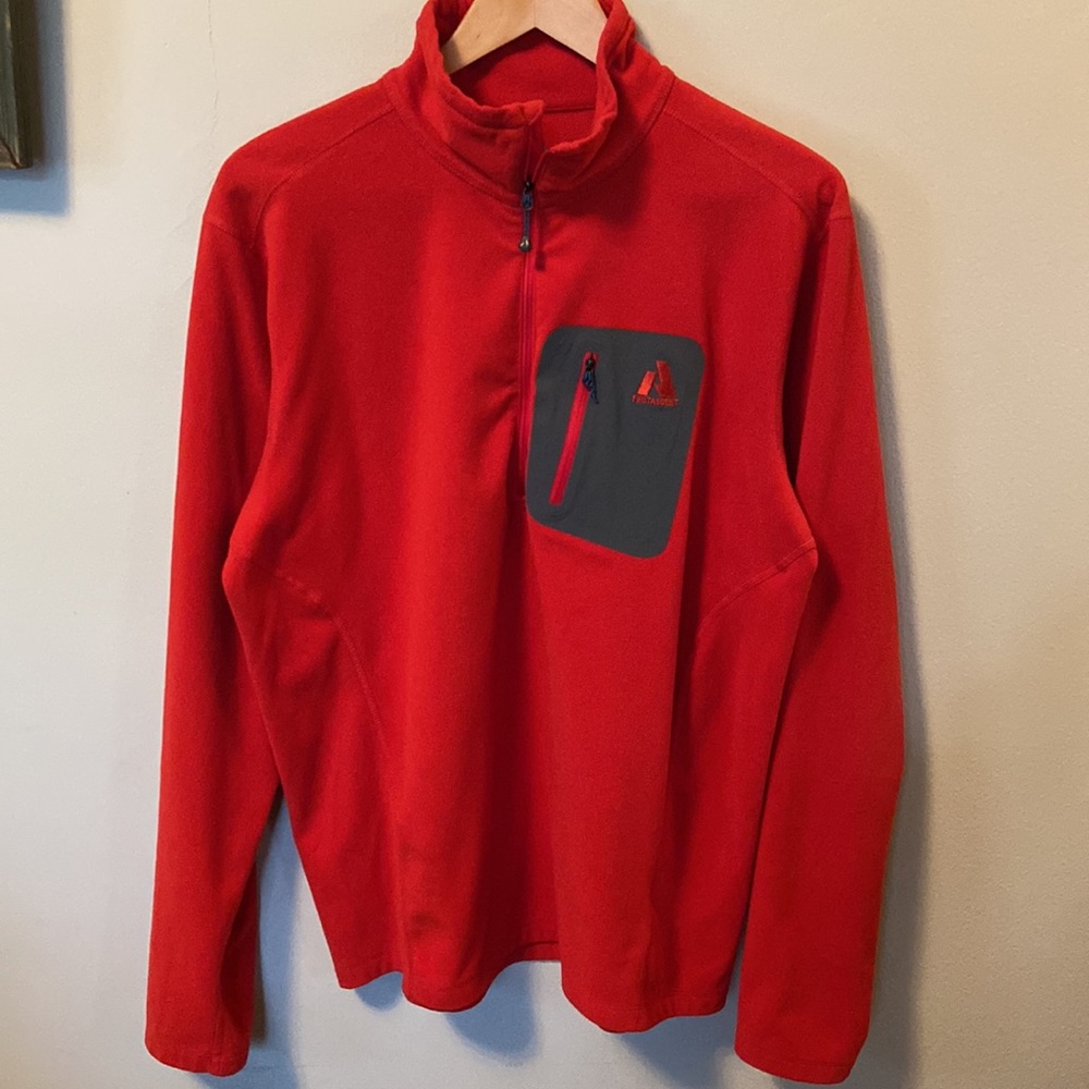 EUC First Ascent fleece jacket - quarter zip - mens size LARGE - red outdoors